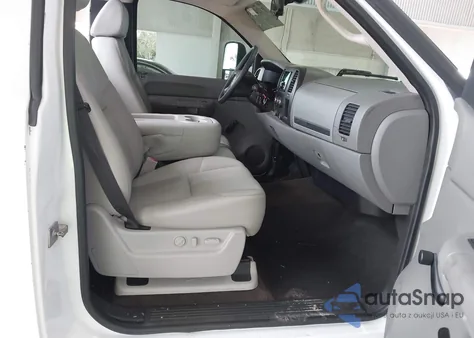 2007 Chevrolet Silverado 1500 Work Truck from USA, damaged, VIN 1GCEC14C37E519953